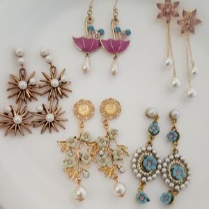 Lot of 5  earrings